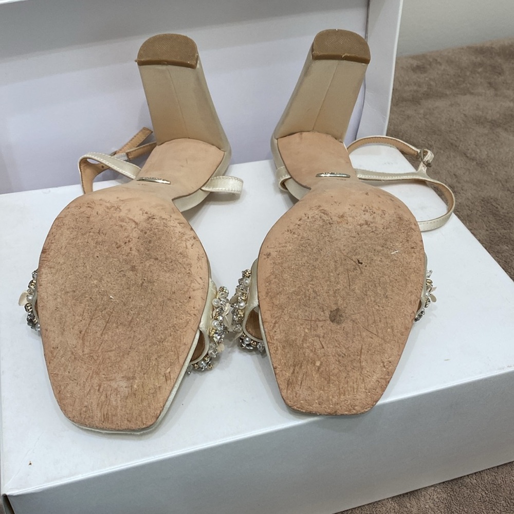 Badgley Mischka Teenie block heeled sandals - Picture 8 of 9